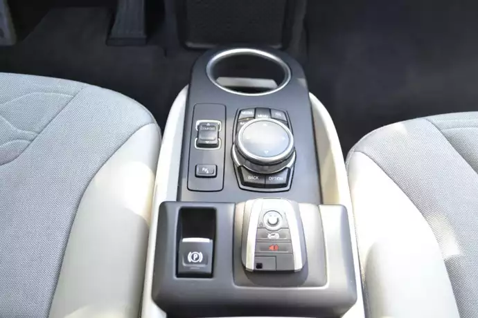 прокат BMW I3 фото 5